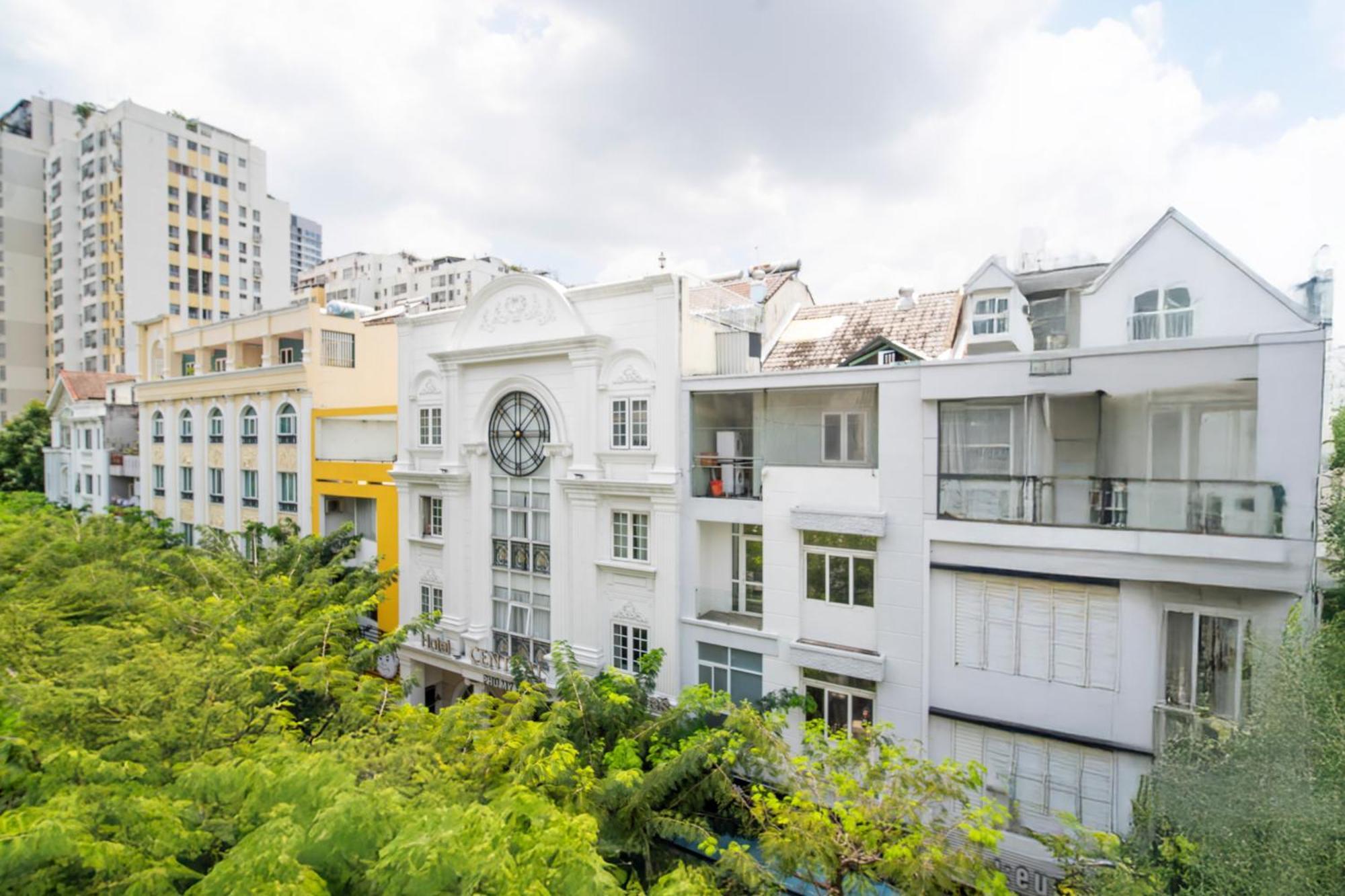 Nam Sài Gòn Khách sạn hẻo lánh *