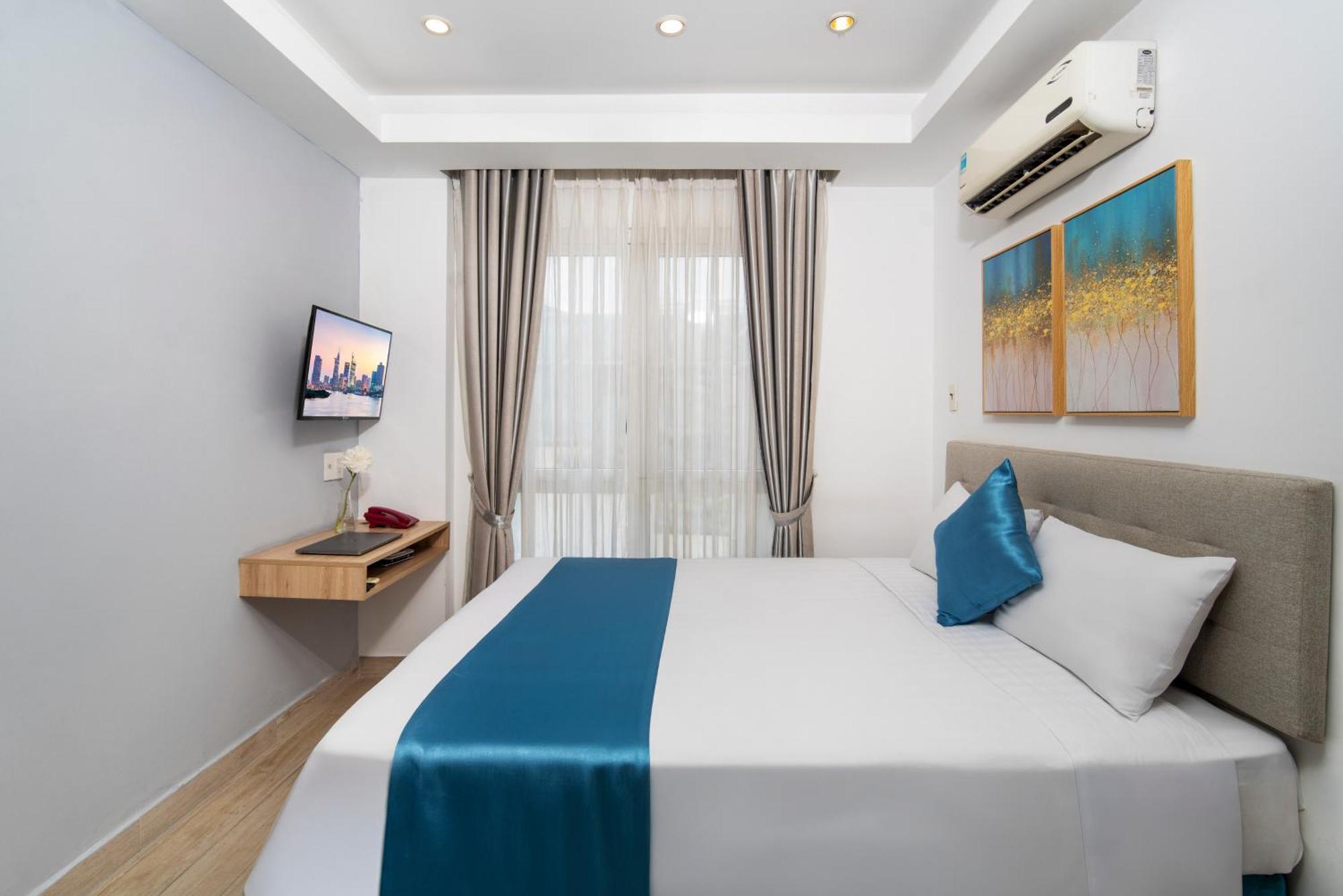 Khách sạn hẻo lánh Nam Sài Gòn