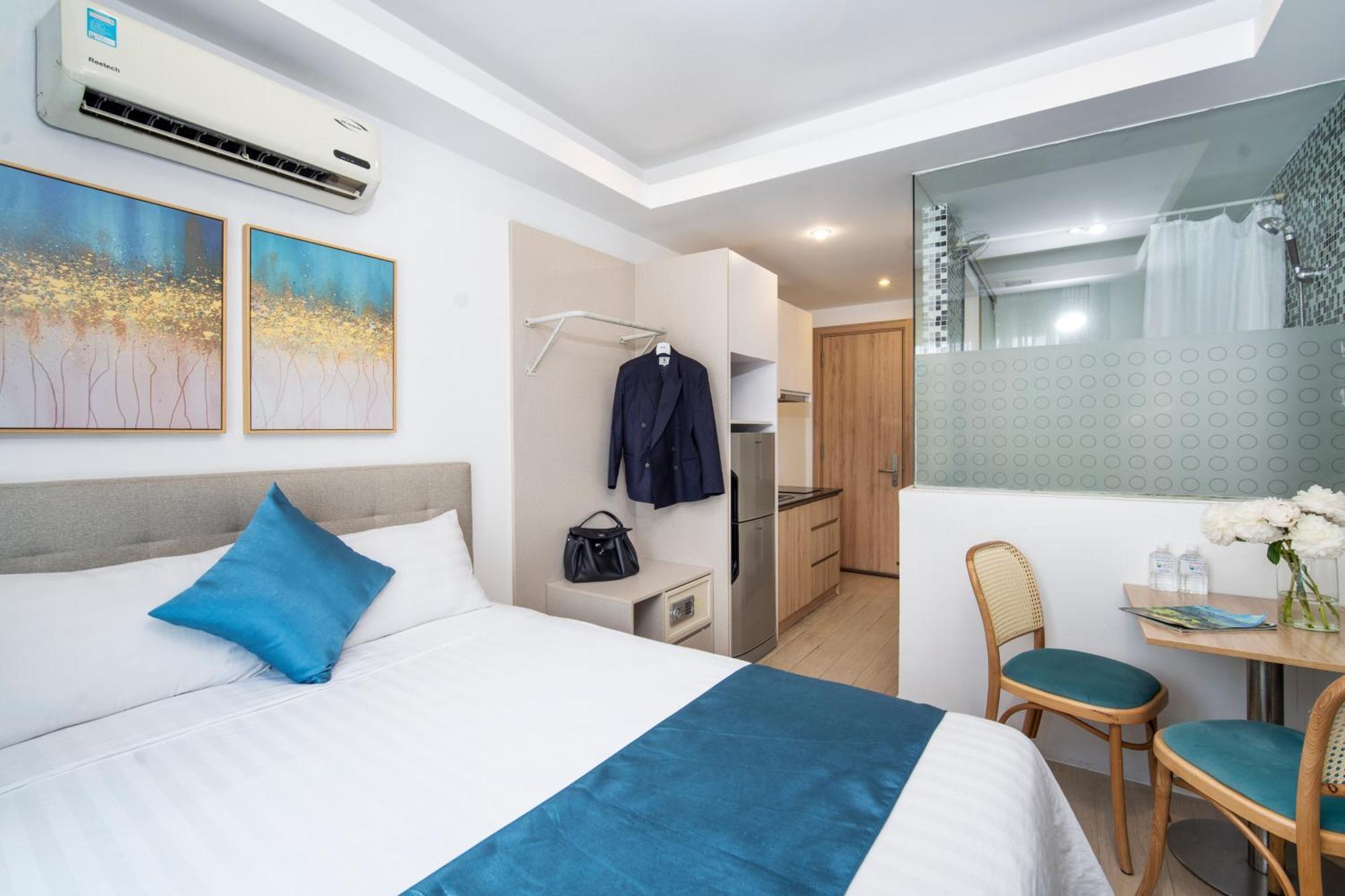 Khách sạn hẻo lánh Nam Sài Gòn